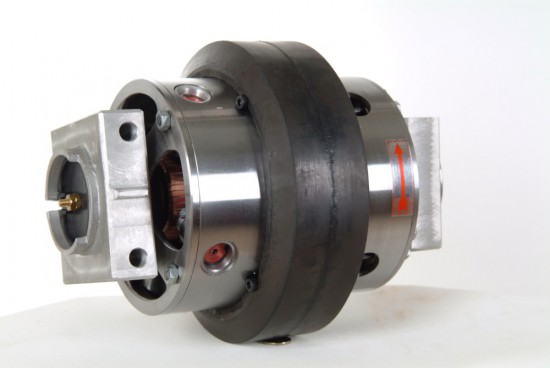 Çarpışan arabanın motoru